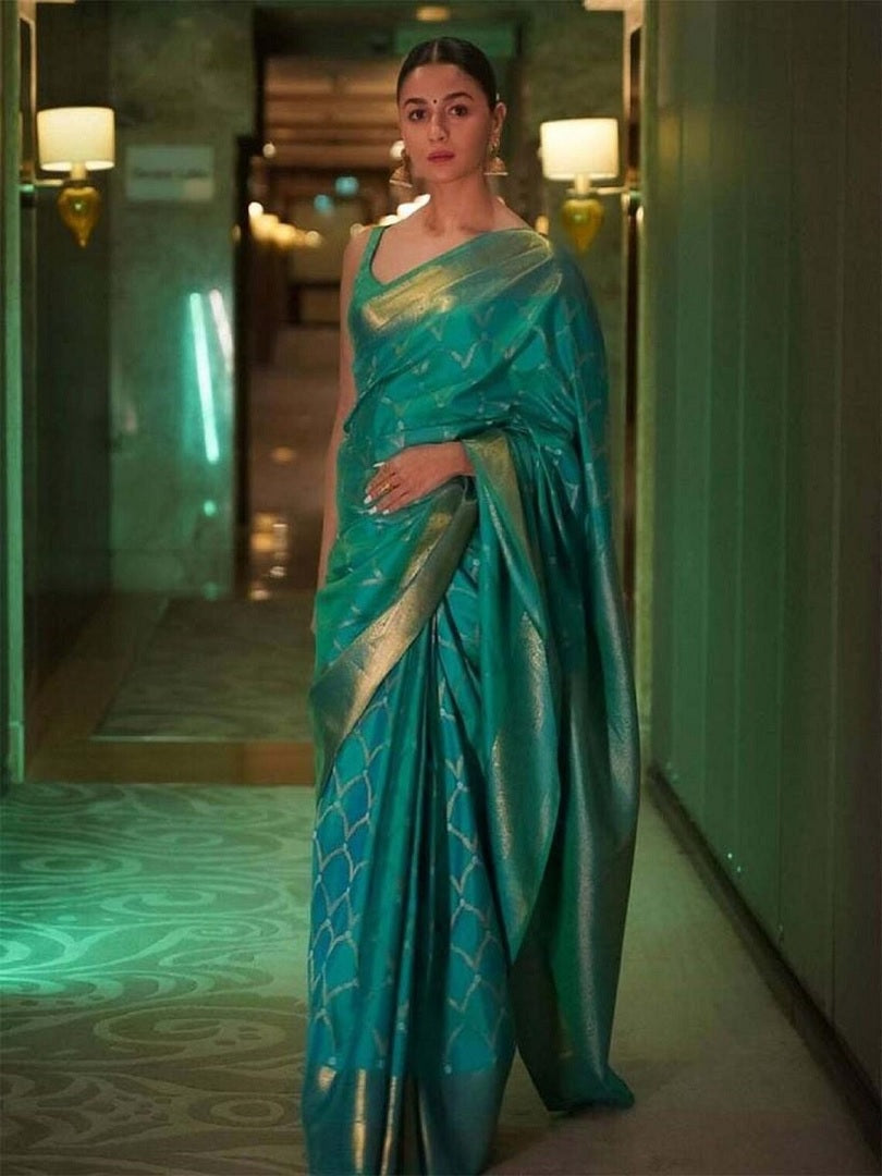Soft Lichi Silk Rich Pallu & Jacquard Work Saree